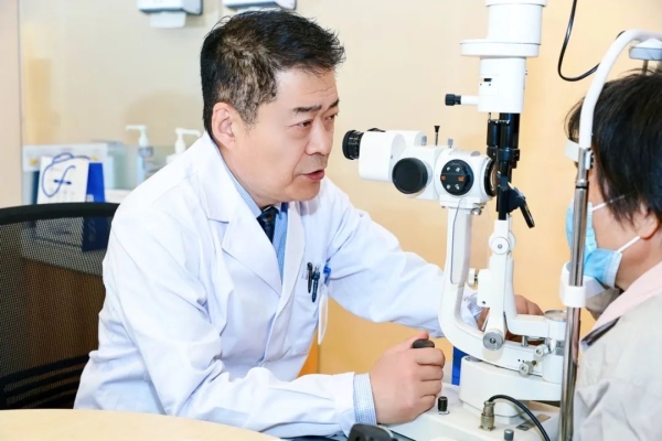 医德医风｜爱尔眼科马勇：用医术雕琢光明，以仁心传递温暖